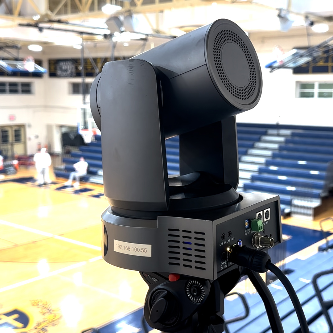 Move 4K overlooking basketball court